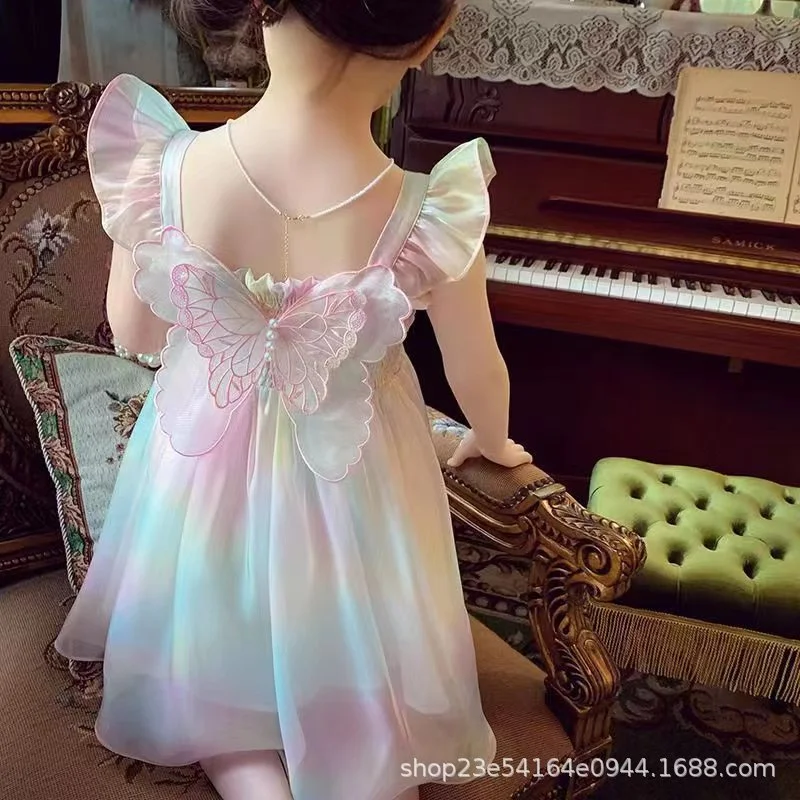 سارافون پشت پروانه ای